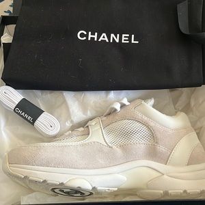 Size 36 B ( size 6 ) woman’s Chanel sneaker. Brand new . Never worn.